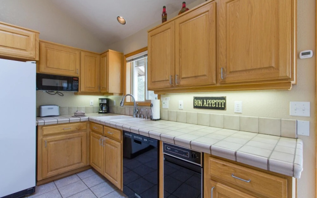 White Elm 30