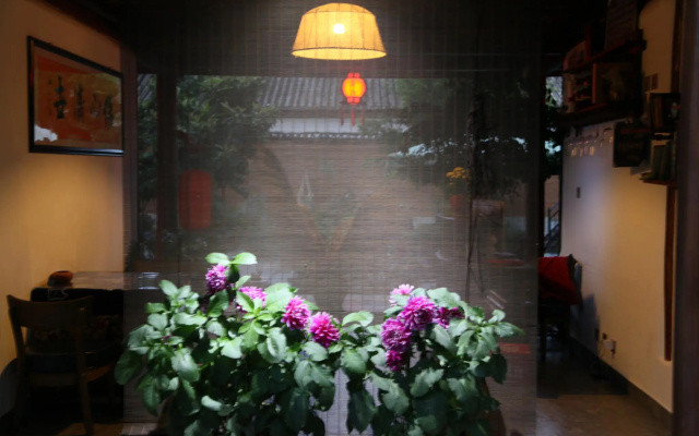 Dali Shaxi Gumo Hostel