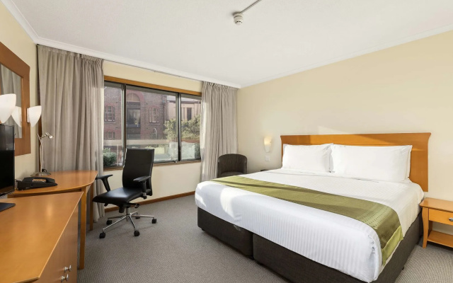 Sydney Harbour Hotel