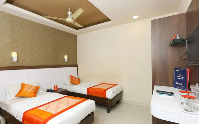 OYO 4324 Hotel Emerald Manor
