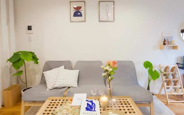 Shin-Imamiya House