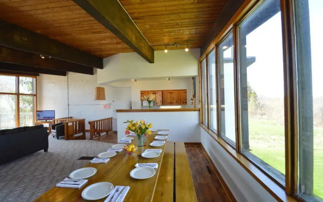 6 Bed Blue Mountain Chalets