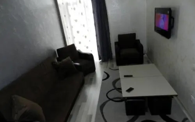 Cozy Apartment in Batumi 2