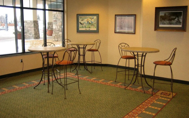 SouthShore Hotel on Lake Bemidji