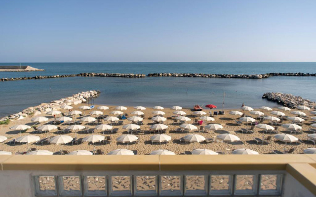 Hotel Strand
