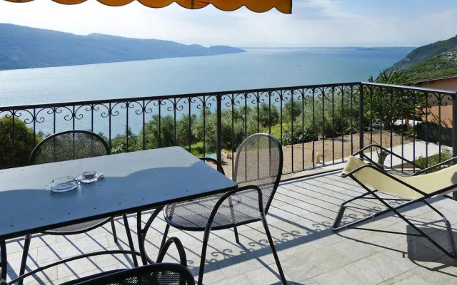 Apartment in Tignale With Lake Garda Views