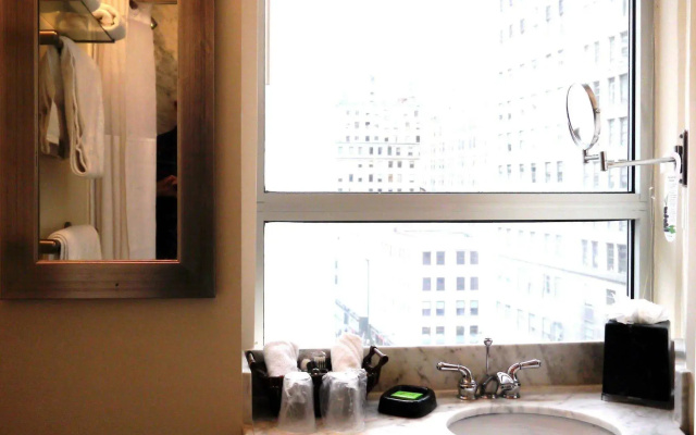 U Hotel Fifth Avenue