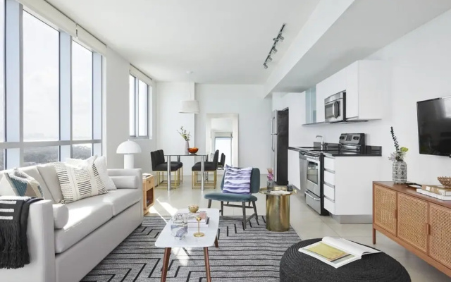 Monte Carlo Miami Beach Condo by Mare DAzur