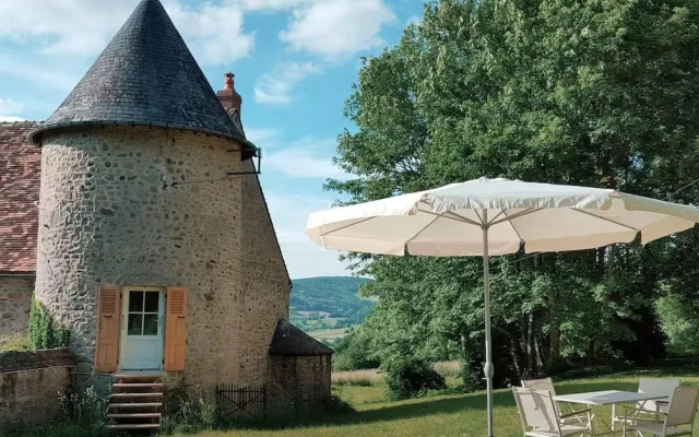 Cosy Castle With Pool in Onlay