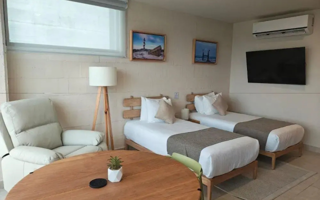 Everglades Suites