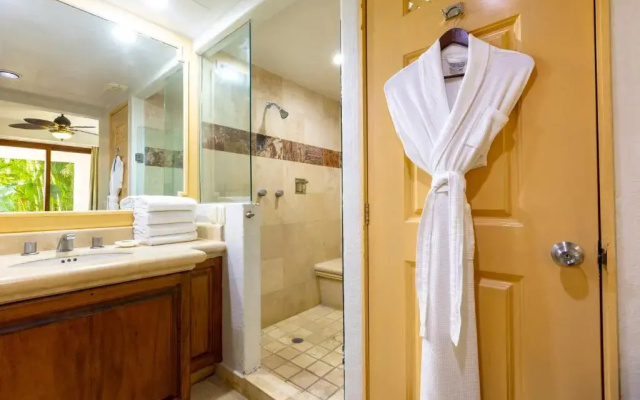 Rancho Sea Side Resort - Adults Only