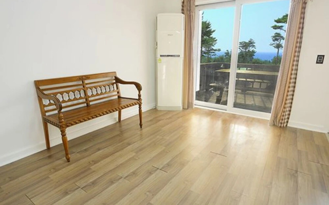 Anmyeongdo Mediterranean Pension
