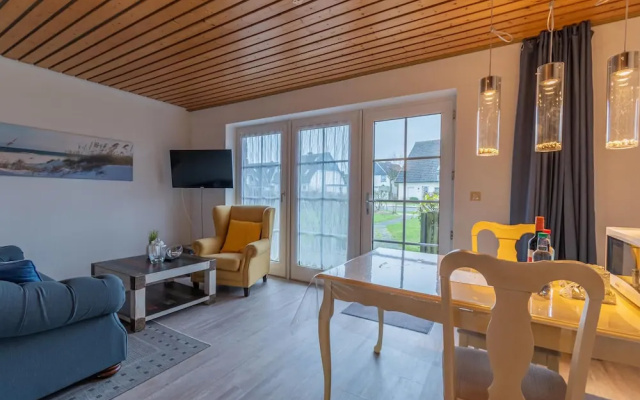 Awesome Apartment in Friedrichskoog-spitze With 2 Bedrooms and Wifi