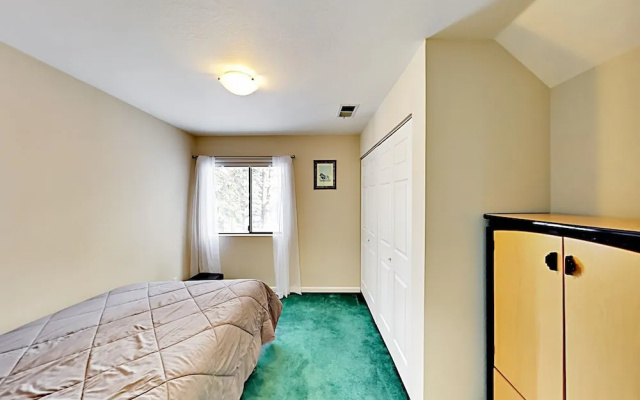 13784 Truckee - 4 Bedroom Home
