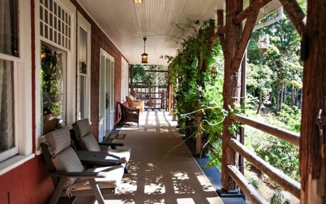The Gatewood Bed and Breakfast