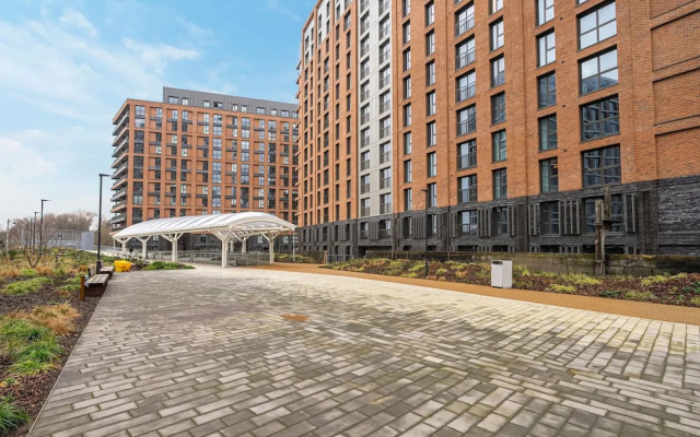 Modern Flat Near City Centre