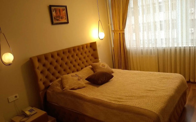 Tac Hotel