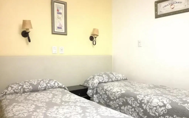 Hotel Crystal
