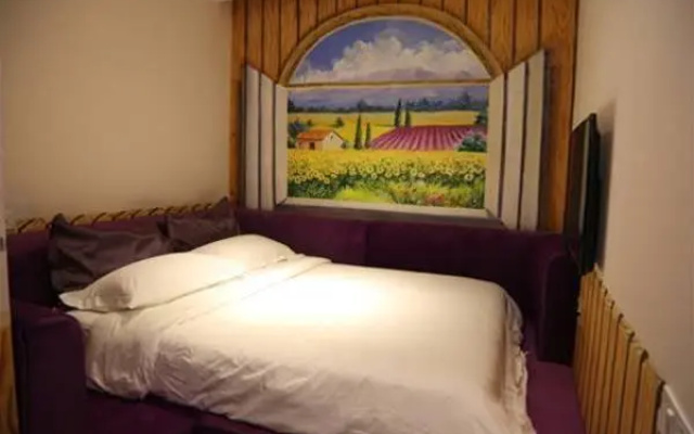 Adela Boutique Hotel