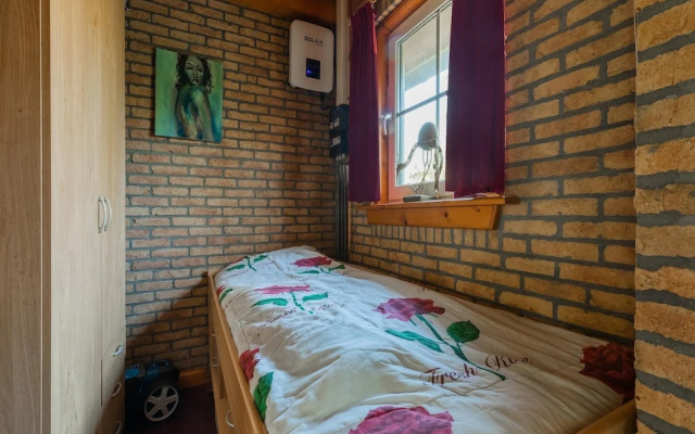 Holiday Home in Wijnaldum Near Harlingen Harbor