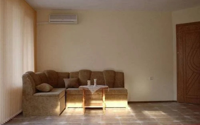 Venis Hotel