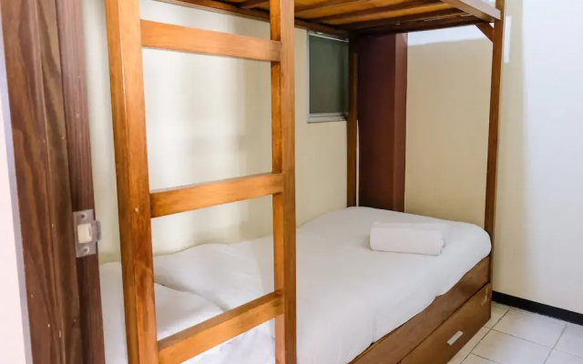 Homey 2Br At Suites @Metro Apartment