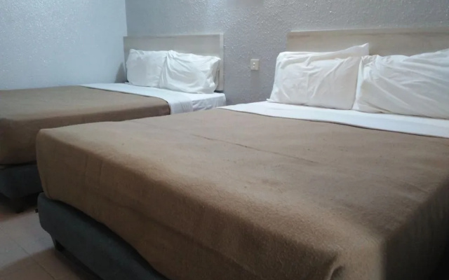 Lotus Inn Hotel