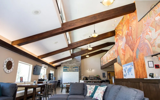 Harvest Inn