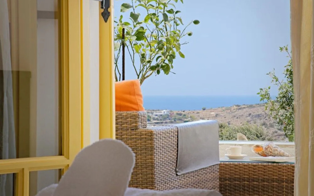 Ailouros summer hotel