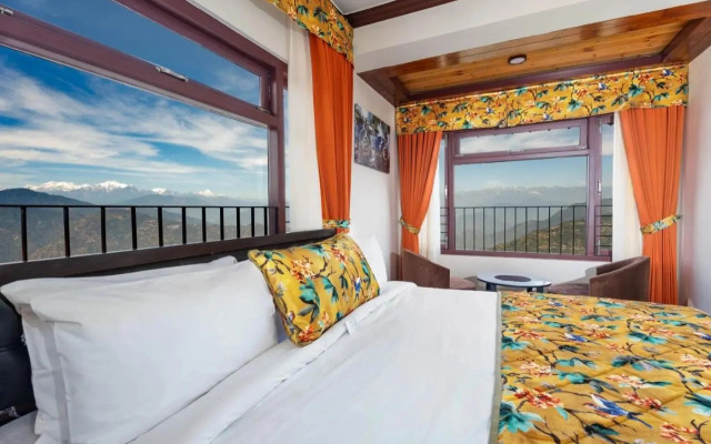 Summit Sherpa Mountain Hotel & Spa