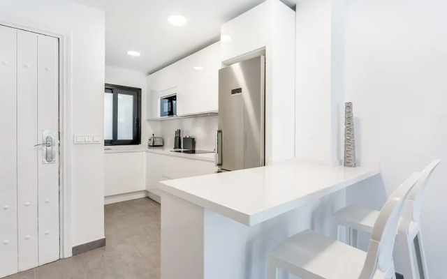 by RIVA - Beautiful 1 Bedroom Chic Apartment in Banus Gardens