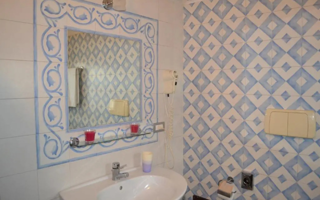 Castello Ursino Apartments