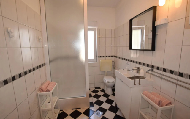Apartment Lana 5 Pers