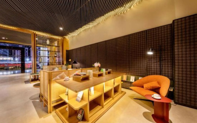 Shenzhen North Railway Station RANZ Hotel