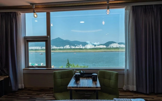 Busan Myeongji Hotel Jade