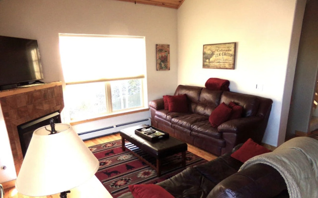 Anemone Townhome 3 Bed 3 Bath