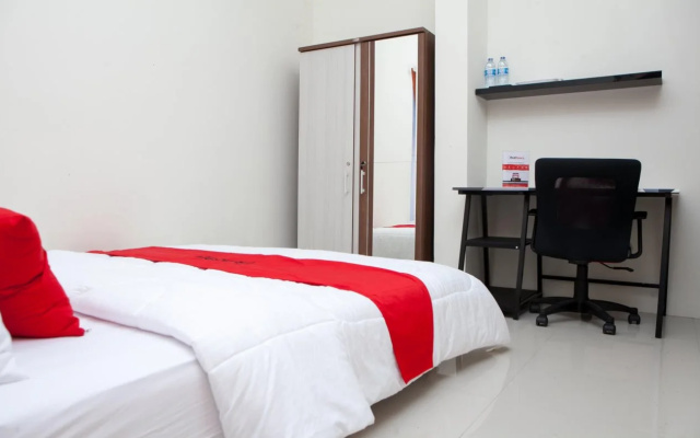 RedDoorz @ Pasir Luyu Buahbatu