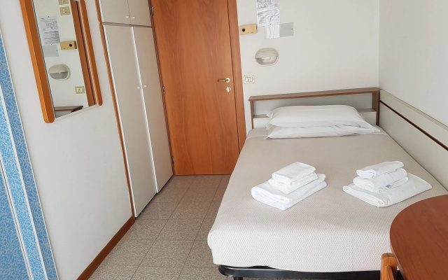 Hotel Ceccarini 9