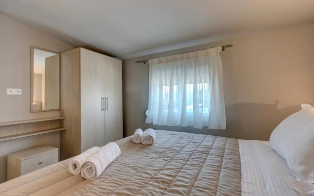 The House Of The Roses Seaview Superior Maisonette 2