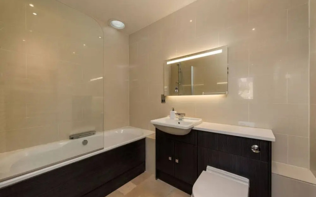 Modern 2 Bedroom Apartment in Cumberland Street
