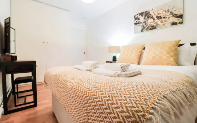 Gorgeous 3 Bedroom Hampstead Property
