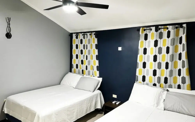 Cozy Crib 5mins from the airport
