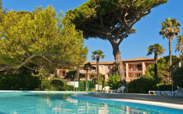 Mediterranean apartment on the gorgeous peninsula of Giens
