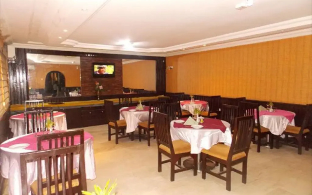Savannah Suites