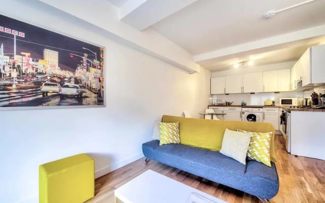 Stylish Central Apartment Near Royal Mile