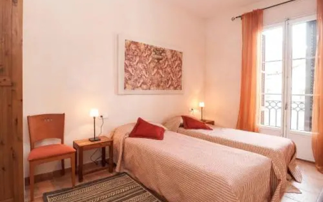 Gaudi Apartment 1