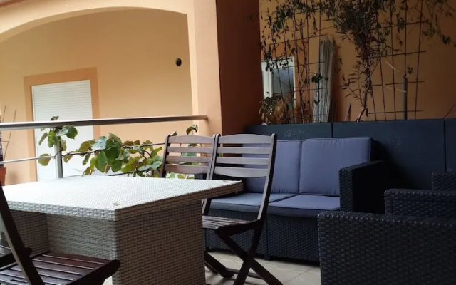 Appartement dans residence avec terrasse