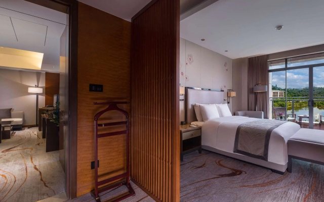 DoubleTree by Hilton Guangzhou Science City-Free Shuttle Bus Service During Canton Fair Period
