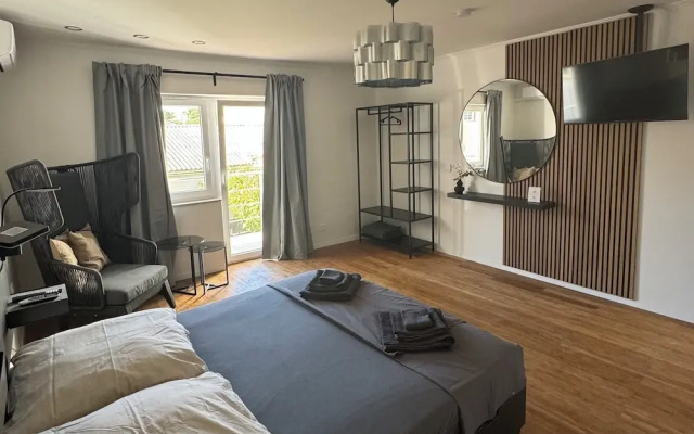Two-bedroom House Lara Denona