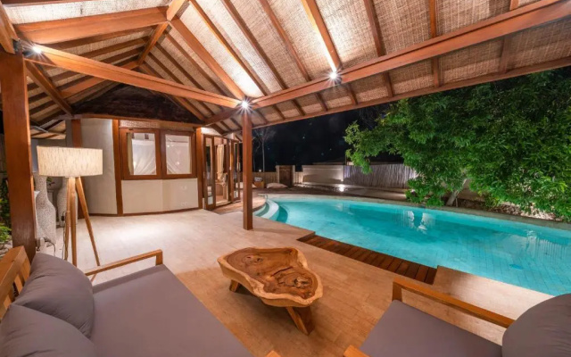 Ora Resort Avia Blue Lagoon